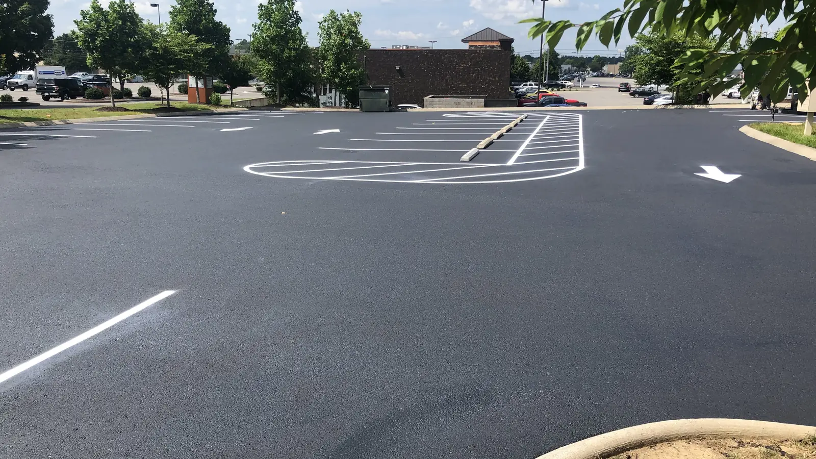 Asphalt paving contractor in Brentwood, TN