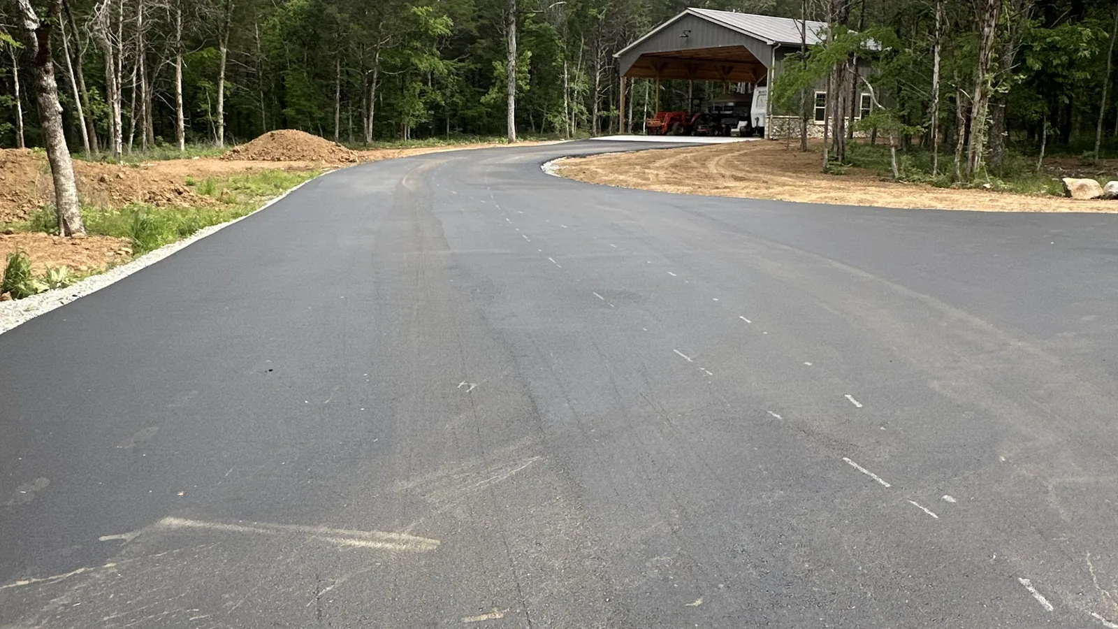 Asphalt paving contractor in Hendersonville, TN